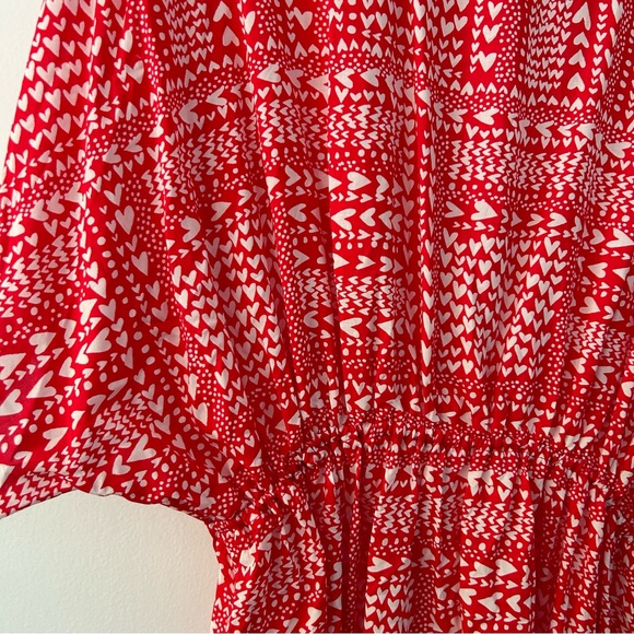 Victoria’s Secret Red Heart Cover Up NWT - Picture 7 of 7